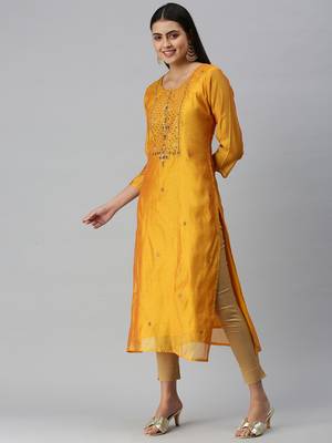 women's calf length round neck mustard ethnic motifs straight kurta 2