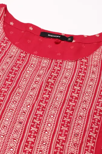 Showoff women's ankle length round neck magenta ethnic motifs straight kurta