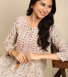 Showoff women's ankle length round neck cream ethnic motifs anarkali kurta