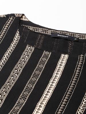 women's calf length scoop neck black striped straight kurta 3