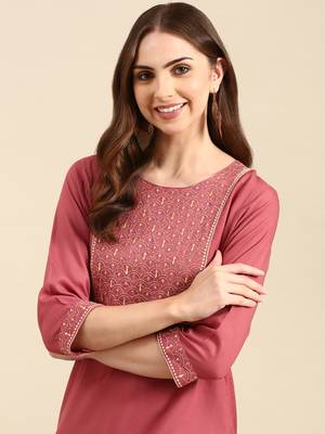 women's calf length round neck mauve solid straight kurta 2