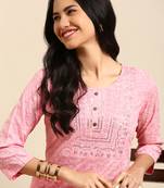 Showoff women's calf length round neck pink woven design straight kurta