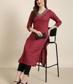 Showoff women's calf length v-neck maroon floral straight kurta
