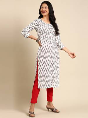 Showoff women's calf length round neck white chevron straight kurta 4