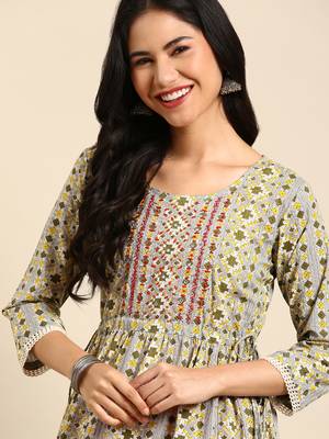 women's knee length round neck grey geometric anarkali kurta 1