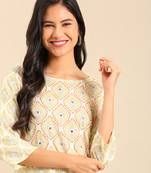 women's calf length round neck off white ethnic motifs straight kurta