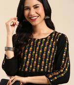 women's knee length round neck black solid anarkali kurta