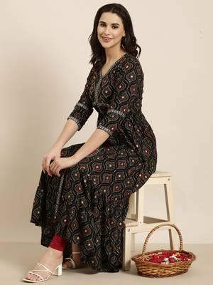 women's calf length v-neck black bandhani anarkali kurta 1