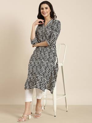 women's calf length v-neck black geometric straight kurta 1