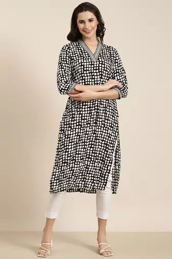 women's calf length v-neck black geometric straight kurta