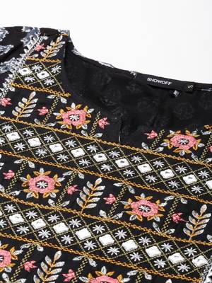 women's calf length scoop neck black ethnic motifs straight kurta 3