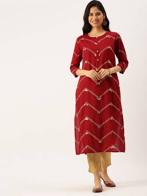 Showoff women's calf length round neck maroon solid straight kurta 2