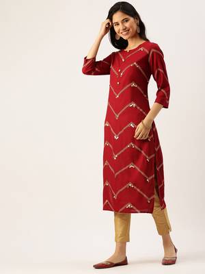Showoff women's calf length round neck maroon solid straight kurta 3