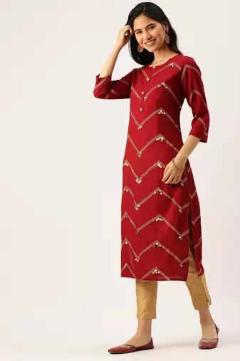 Showoff women's calf length round neck maroon solid straight kurta