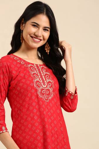 women's calf length round neck red geometric straight kurta