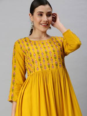 women's ankle length round neck yellow floral anarkali kurta 1