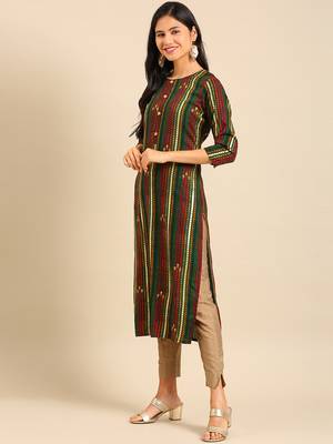 women's calf length round neck multi geometric straight kurta 3