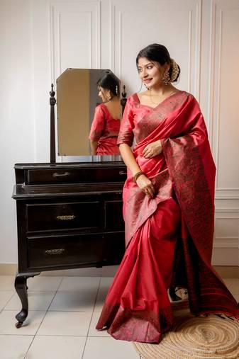 Red Handloom Silk Blend Weaving Saree Festive Wear