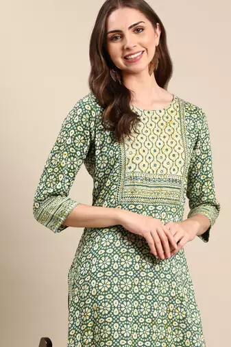women's calf length round neck green bandhani straight kurta
