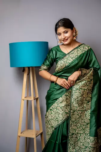 Green Handloom silk blend Blend Weaving Saree Festive Wear