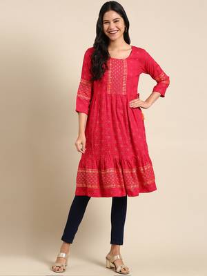 Showoff women's calf length round neck pink geometric straight kurta 4