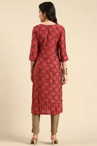 women's calf length scoop neck maroon geometric straight kurta