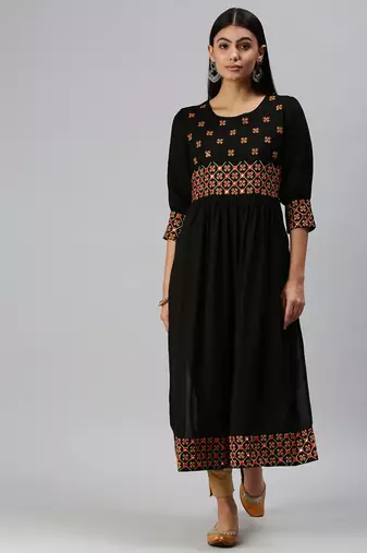 Showoff women's calf length round neck black geometric anarkali kurta