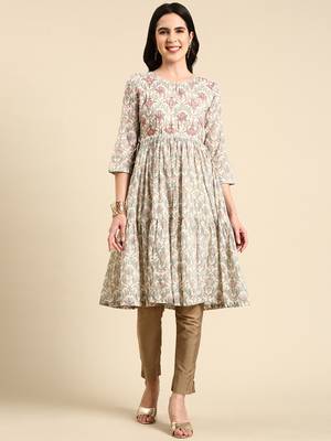 Showoff women's knee length scoop neck cream floral anarkali kurta 1
