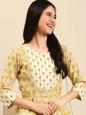 women's ankle length round neck cream floral anarkali kurta 1