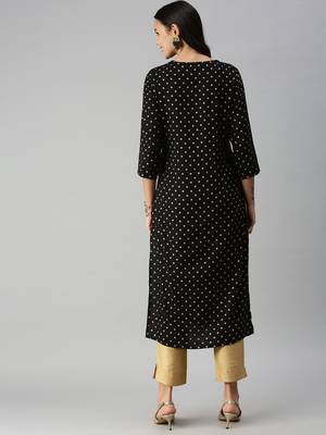 Showoff women's calf length round neck black floral straight kurta 3