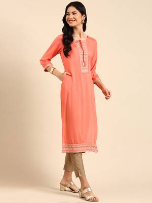 Showoff women's calf length round neck peach solid straight kurta 4