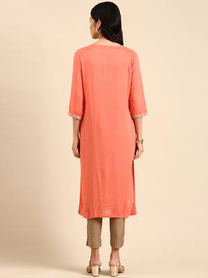 Showoff women's calf length round neck peach solid straight kurta 5