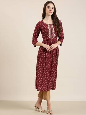 women's ankle length round neck maroon floral a-line kurta 4