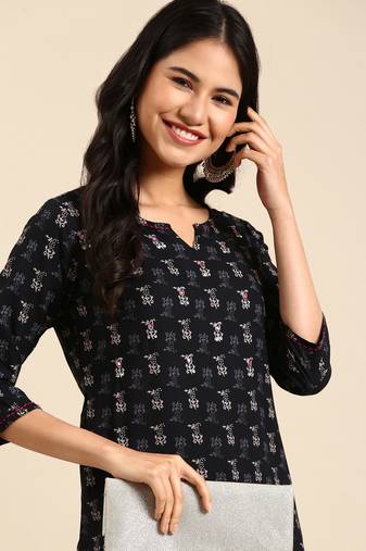women's calf length round neck black ethnic motifs straight kurta