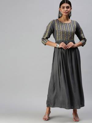women's ankle length round neck grey floral anarkali kurta 4