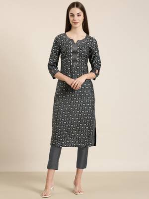 women's calf length round neck grey floral straight kurta 2