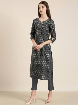 women's calf length round neck grey floral straight kurta 4