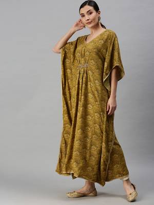 Showoff women's calf length v-neck green ethnic motifs kaftan kurta 3