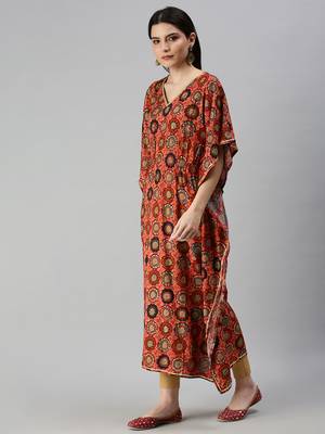 Showoff women's calf length v-neck coral quirky kaftan kurta 3