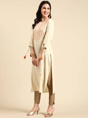 women's calf length round neck cream embellished straight kurta 5