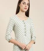 Showoff women's calf length round neck off white paisley straight kurta
