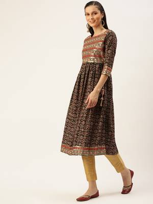 women's calf length round neck green embellished a-line kurta 3