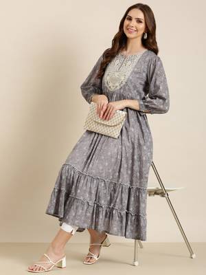 women's ankle length round neck grey floral anarkali kurta 5