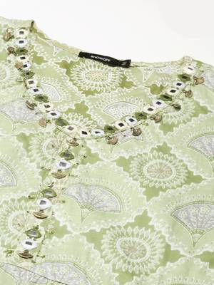 women's calf length v-neck green solid anarkali kurta 2
