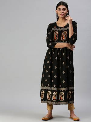 women's calf length round neck black paisley straight kurta 4