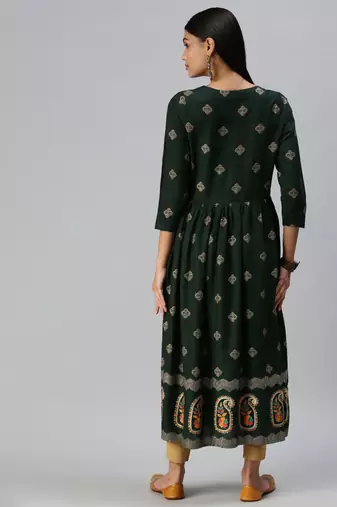 women's calf length round neck green paisley straight kurta