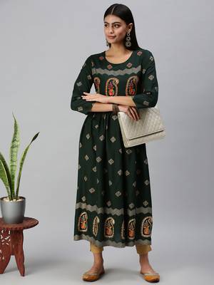 women's calf length round neck green paisley straight kurta 5