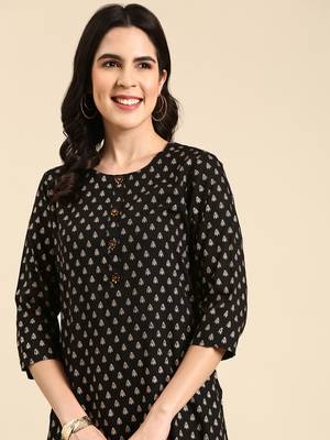 women's calf length round neck black floral straight kurta 2