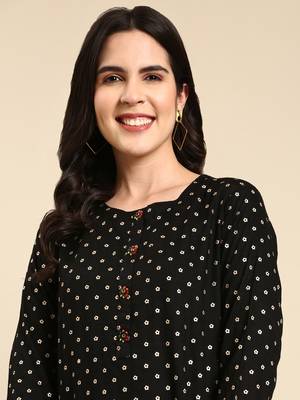 women's calf length round neck black floral straight kurta 2