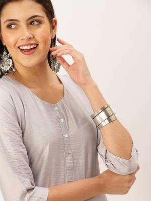 women's calf length round neck grey solid straight kurta 1